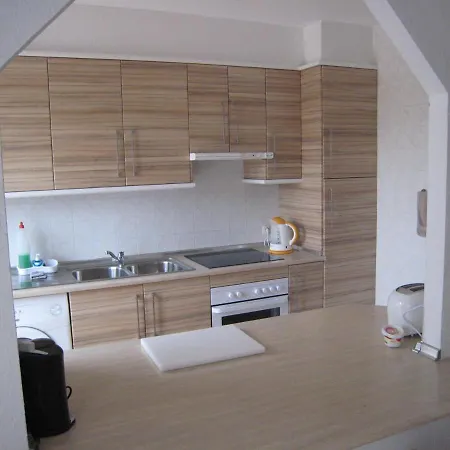 Beautiful Townhouse Internet Air Con 5 Guests Ferienhaus *