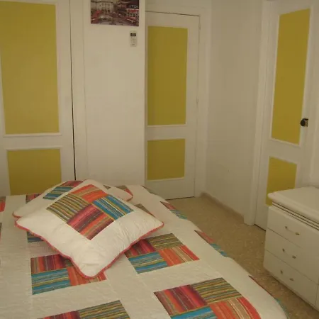 Beautiful Townhouse Internet Air Con 5 Guests Vakantiehuis